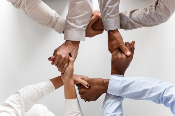 Diversity And Inclusion Go Hand In Hand – DeSantis Trusted Advisors